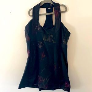 Lululemon Scoop neck, racer back top in black tulip print